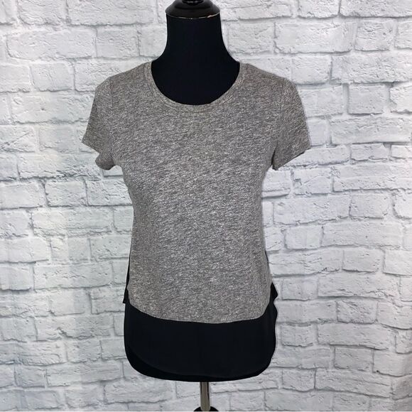 Express scoopneck short sleeve Top with sheer bottom hem grey & black sz XS - Picture 1 of 13